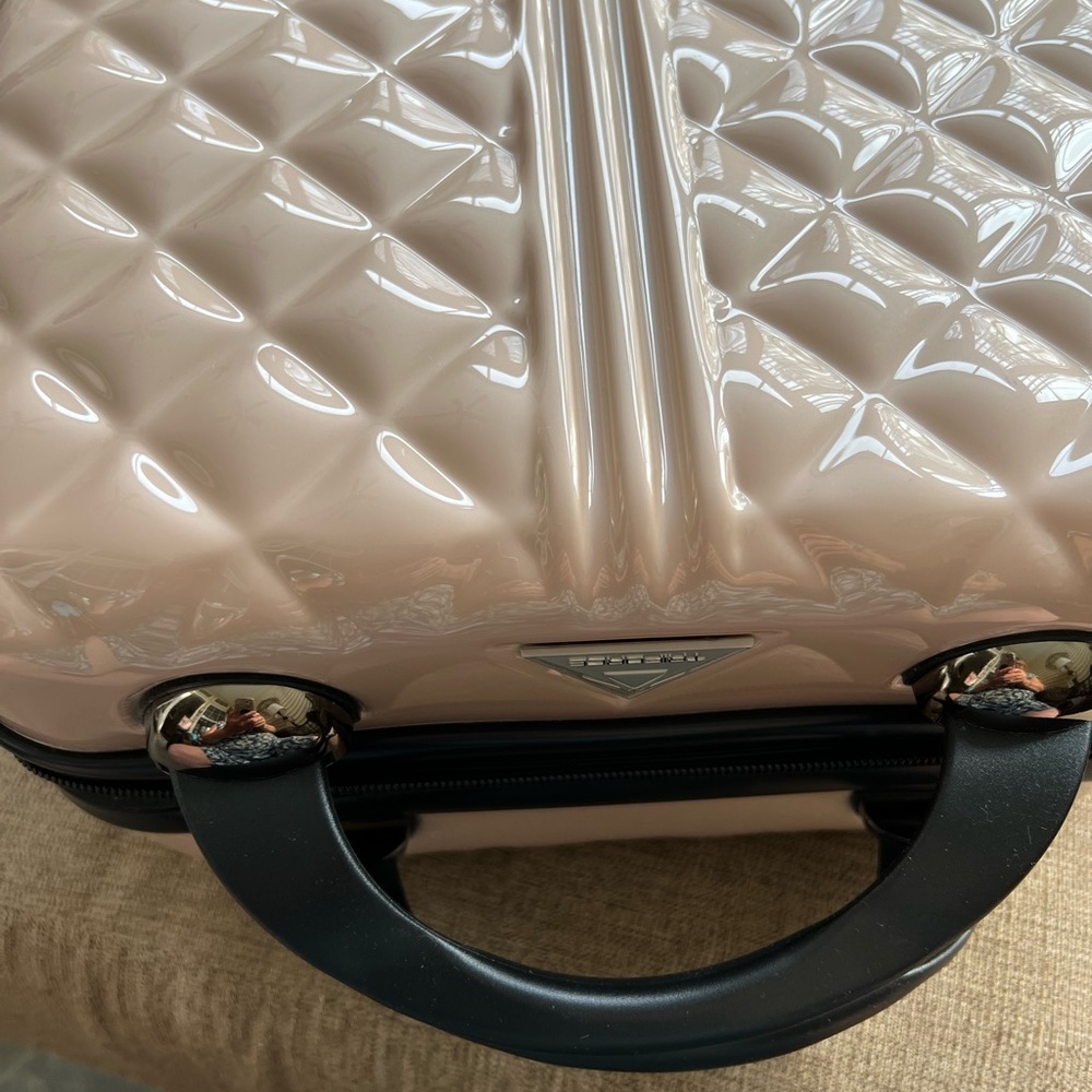 Triforce makeup case NWOT